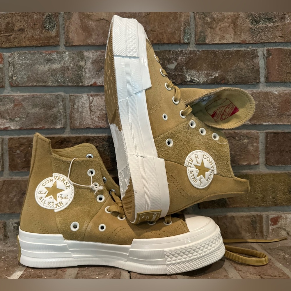 CONVERSE CHUCK 70 PLUS WARM WINTER
Dunescape/ Egret/ Dunescape
